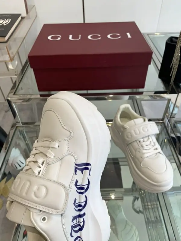 gucci decontractees chaussures pour femme s_1256bb34